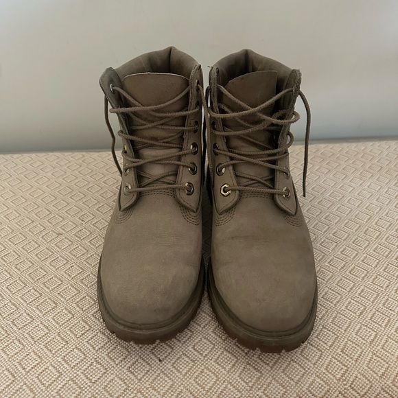 Timberland grey boots ❄️ - Picture 2 of 6
